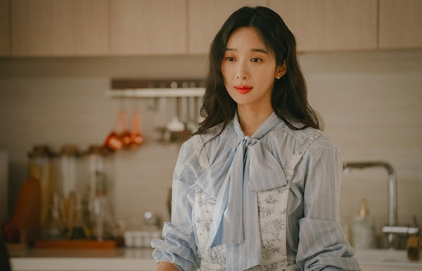 李清娥飾演「河妍珠」