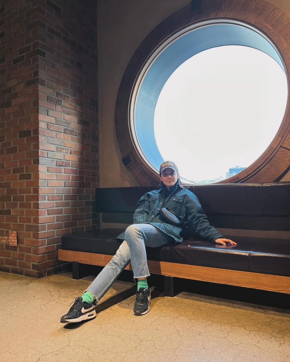 把寶英歐膩的腿拍得好長XD