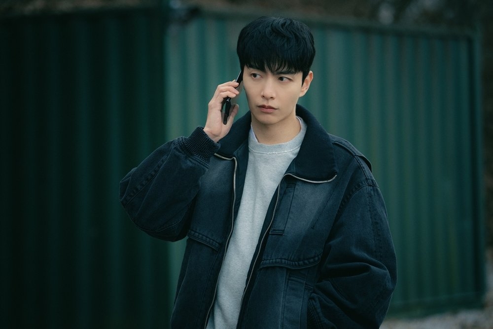 李民基飾演TCI的新入職主任「車延浩」