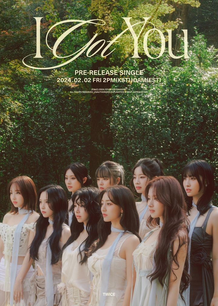 志效所屬組合TWICE最近發行了第13張迷你專輯《with you-s》,並進行世界巡演中