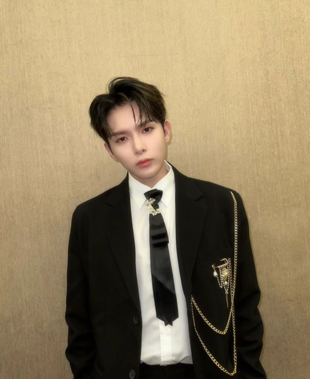 上傳手寫信宣佈婚訊