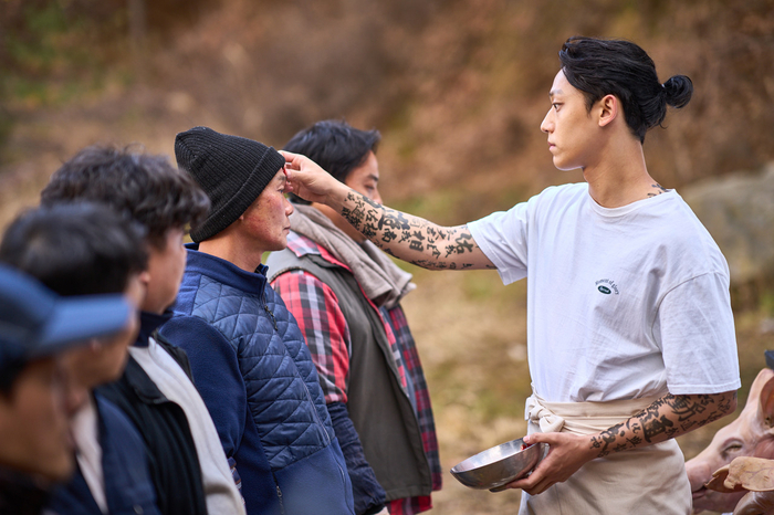 首次說日語臺詞、背誦經文較為挑戰