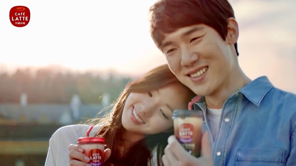 2015年曾一起拍攝咖啡廣告