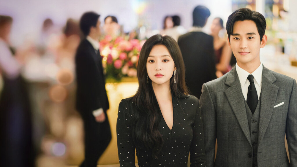 金秀賢與金智媛主演《淚之女王》熱播中