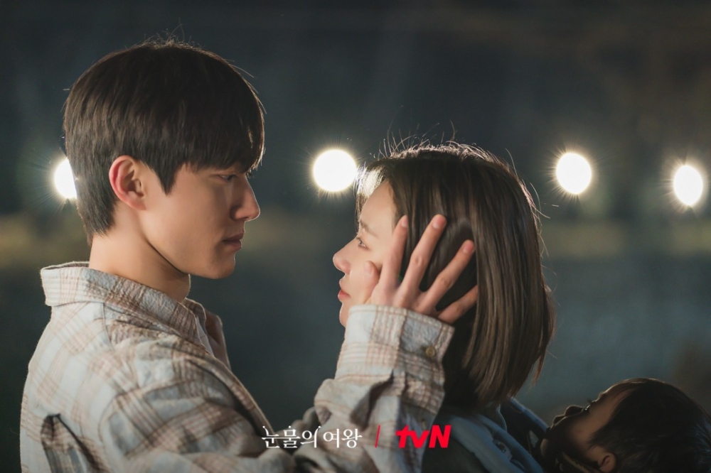 李主儐與郭東延飾演夫妻