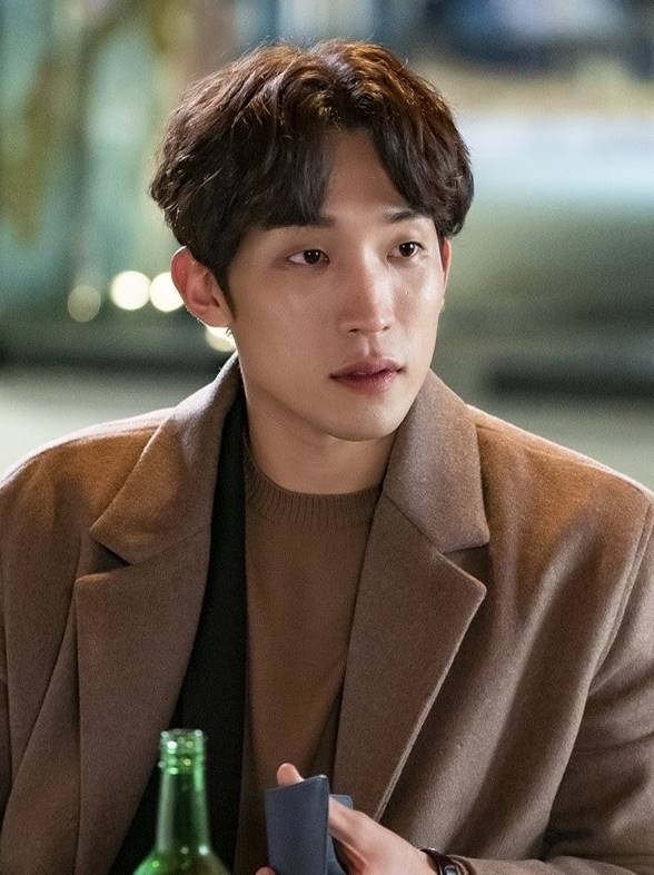 李相二飾演「夫奎賢」