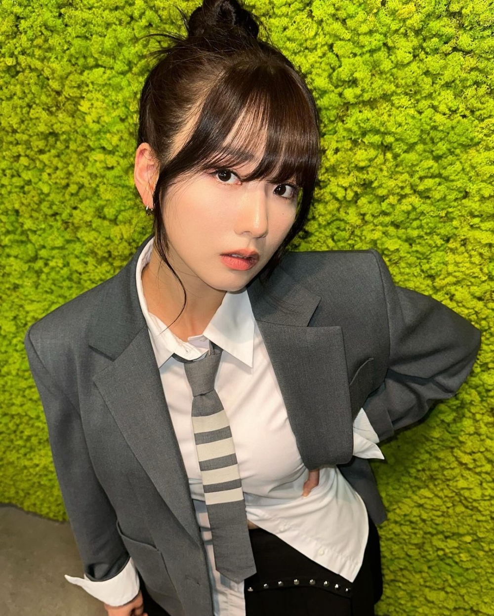 尹普美上傳親筆信承認戀情