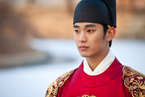 《擁抱太陽的月亮》李暄