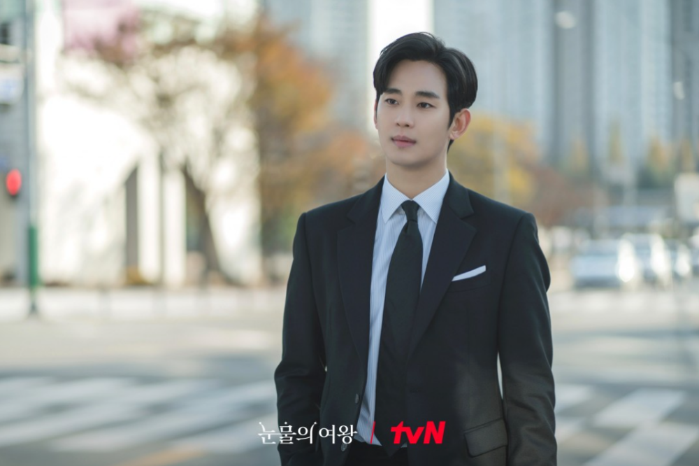 金秀賢在《淚之女王》飾演「豪門贅婿」白賢祐