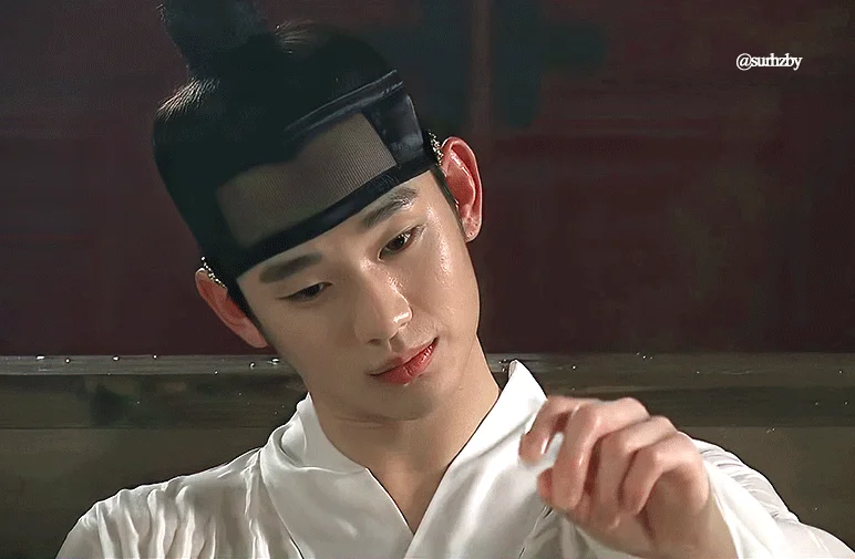 《擁抱太陽的月亮》李暄