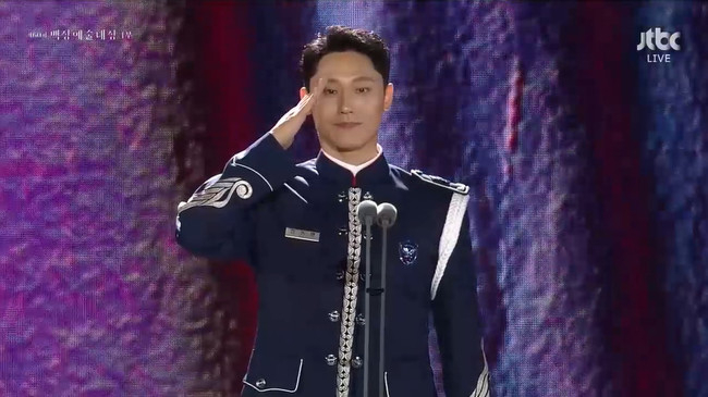 李到晛發表得獎感言