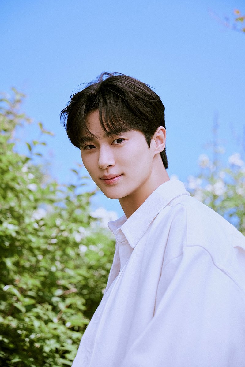 邊佑錫人氣爆紅