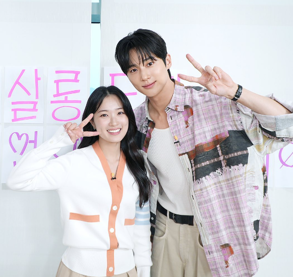 金惠奫和邊佑錫爆紅後首次合體錄製節目