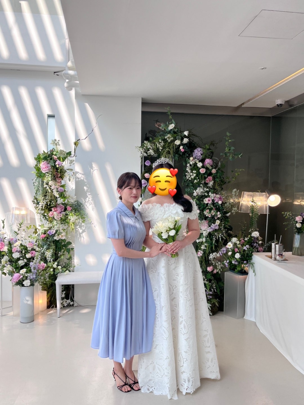 千玗嬉出席13年粉絲的婚禮