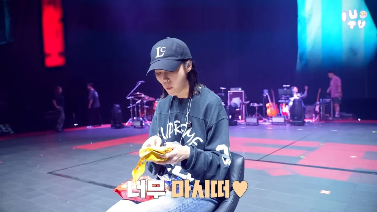 IU狂嗑2包義美小泡芙