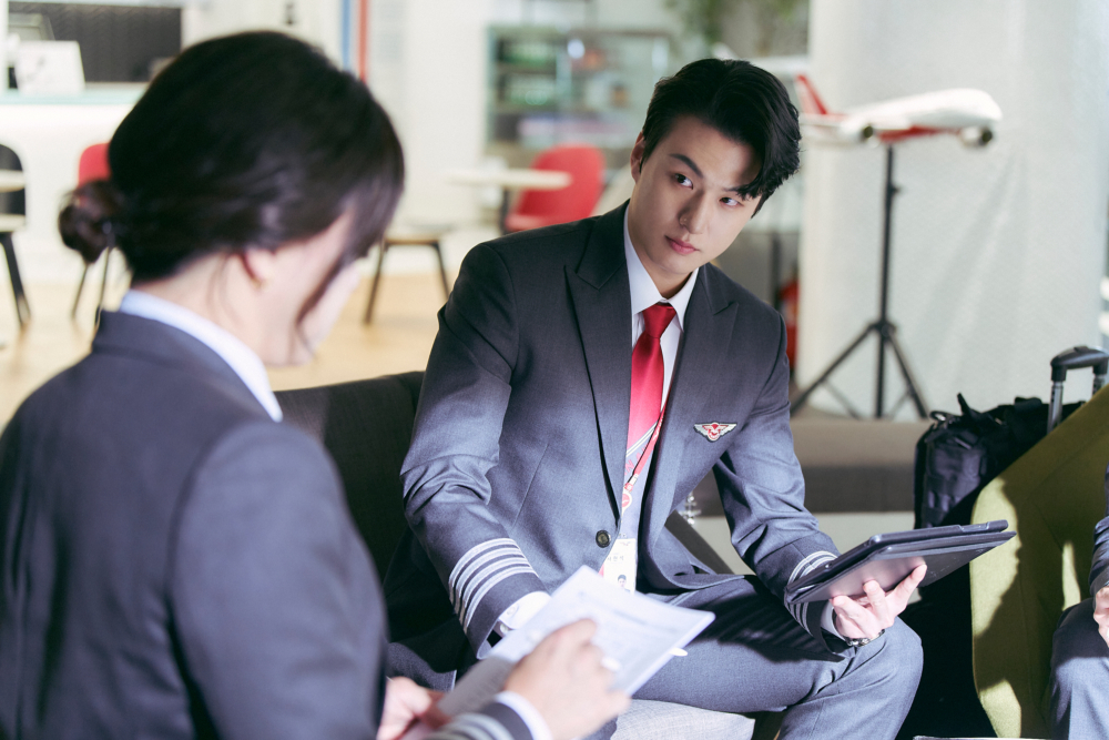 申承浩飾演「徐賢錫」