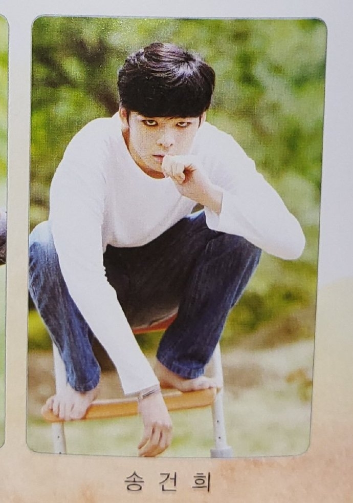 宋建熙Cosplay《死亡筆記本》的L