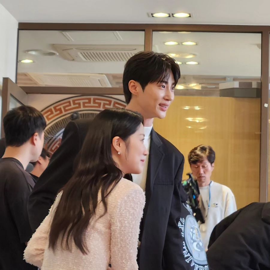 金惠奫與邊佑錫互動很有愛