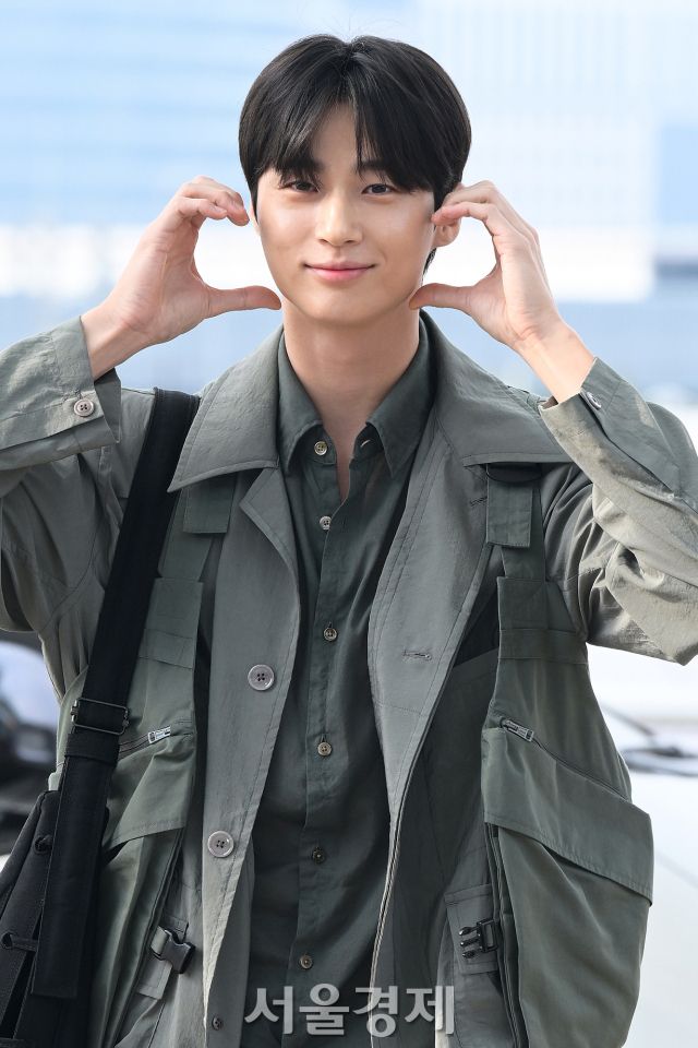 邊佑錫仁川機場照