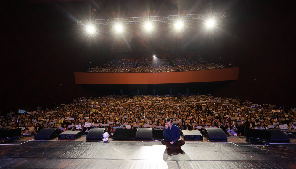 邊佑錫剛結束菲律賓見面會