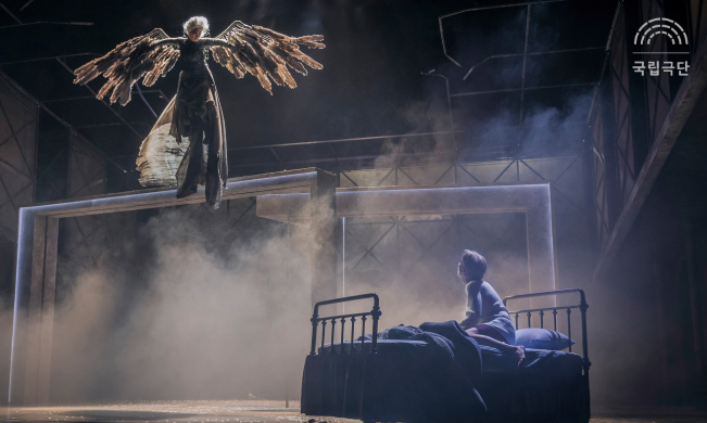話劇《Angels in America》