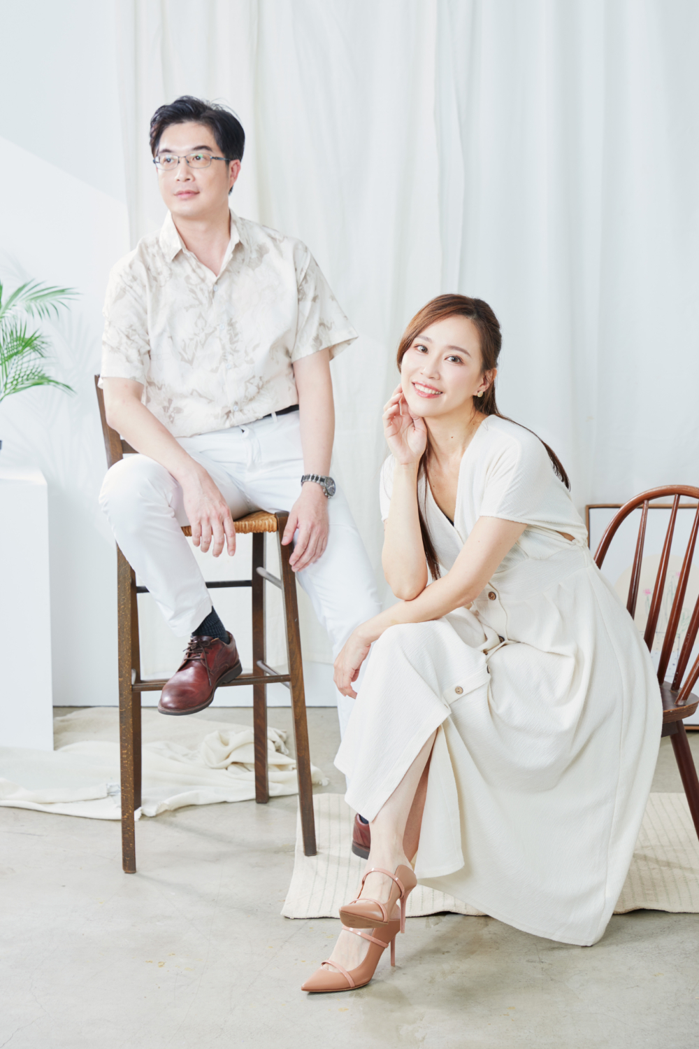 左：美型博士張進芳醫師、右：醫美精靈陳怡君醫師