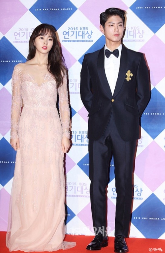 曾在2015年一起擔任KBS頒獎典禮主持人