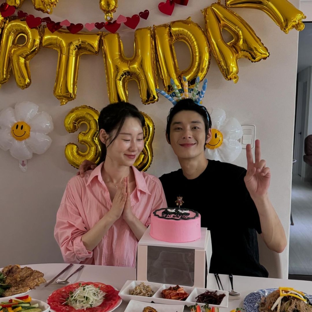 哲賢迎來33歲生日
