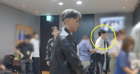 D.O曾因室內吸煙被罰