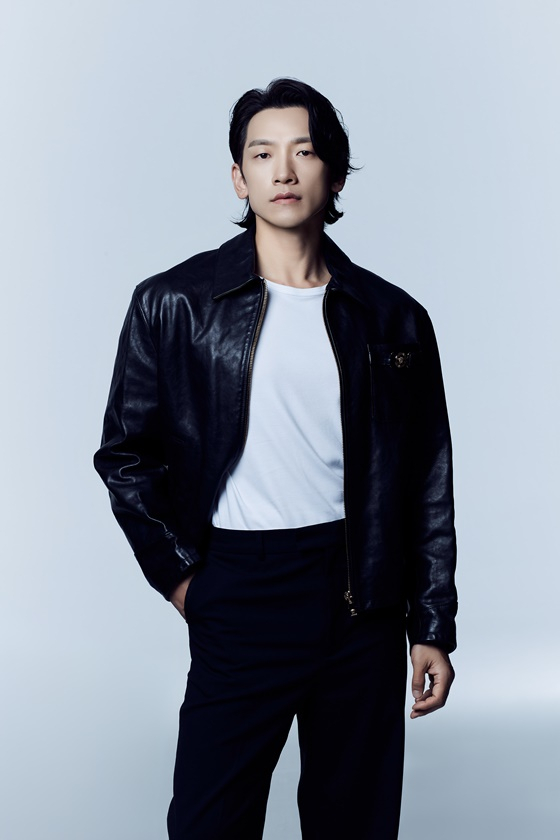 Rain在採訪中提到金泰希看劇後的反應