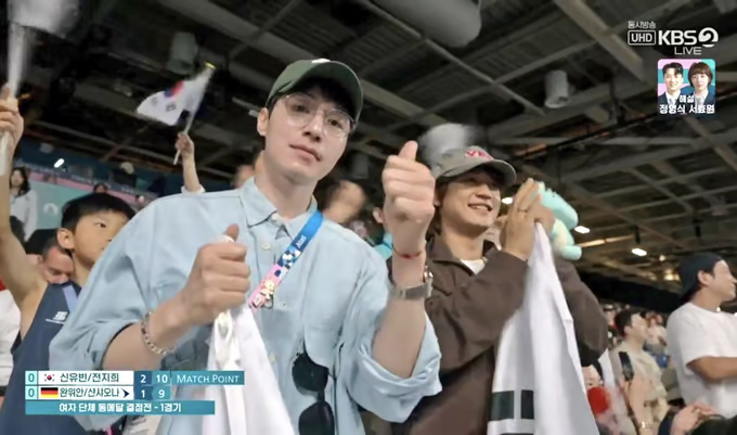 李棟旭和珉豪出現在奧運轉播中