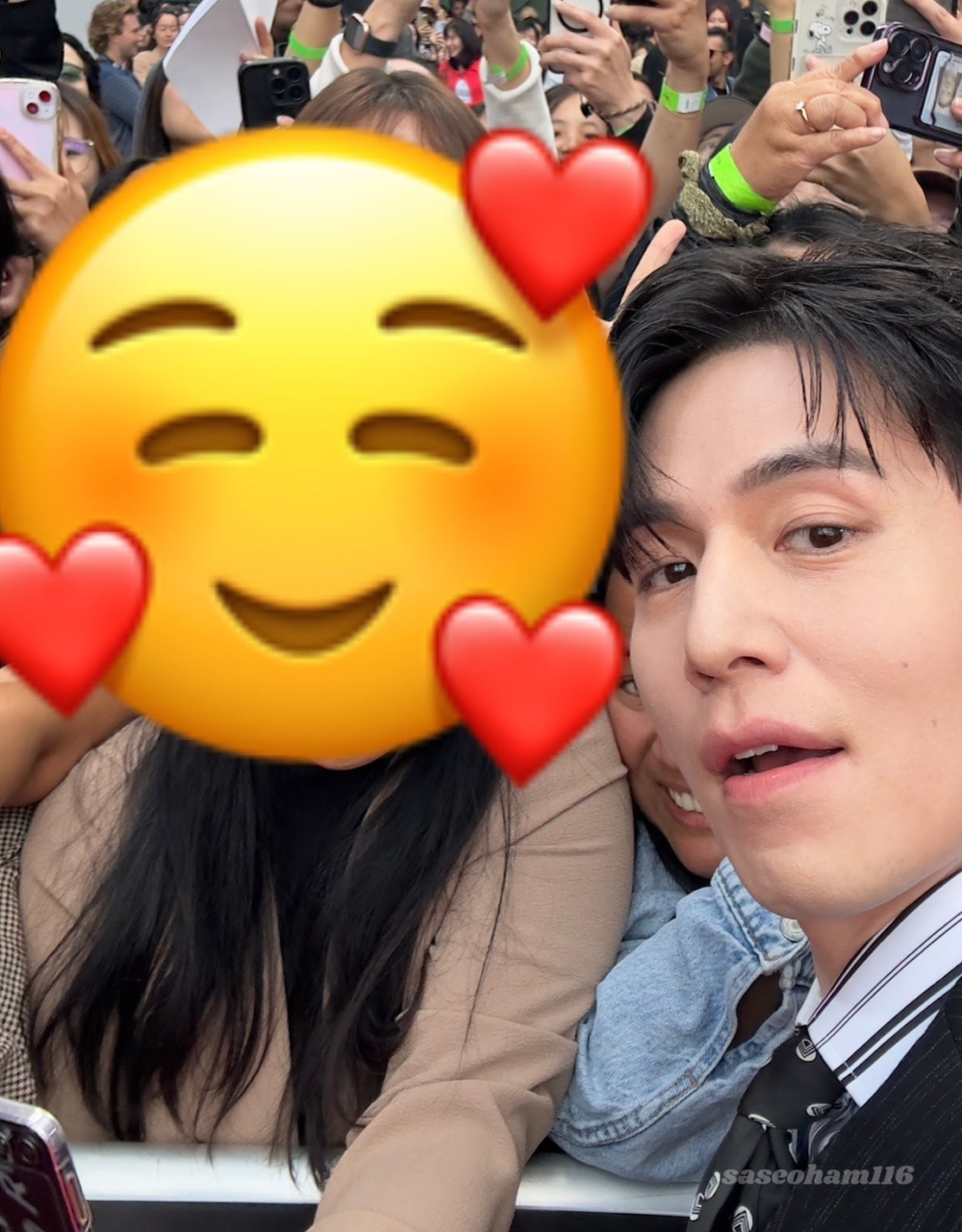 李棟旭出品的自拍照