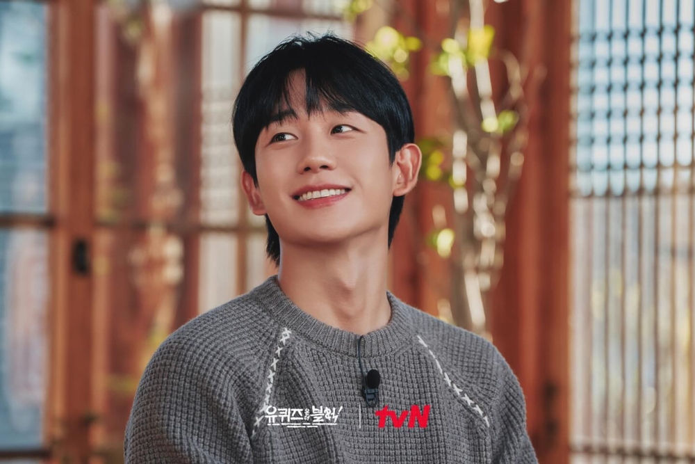 在31歲那年迎來了首部男主劇