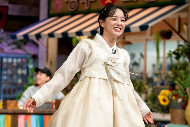 金世正首次挑戰古裝