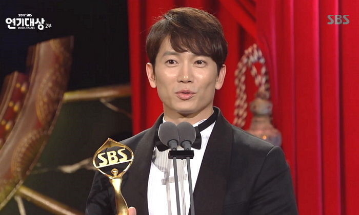 2017年池晟憑藉《被告人》拿下SBS最高的「大賞」