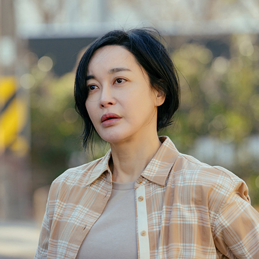 權貞熙 (金惠恩 飾)