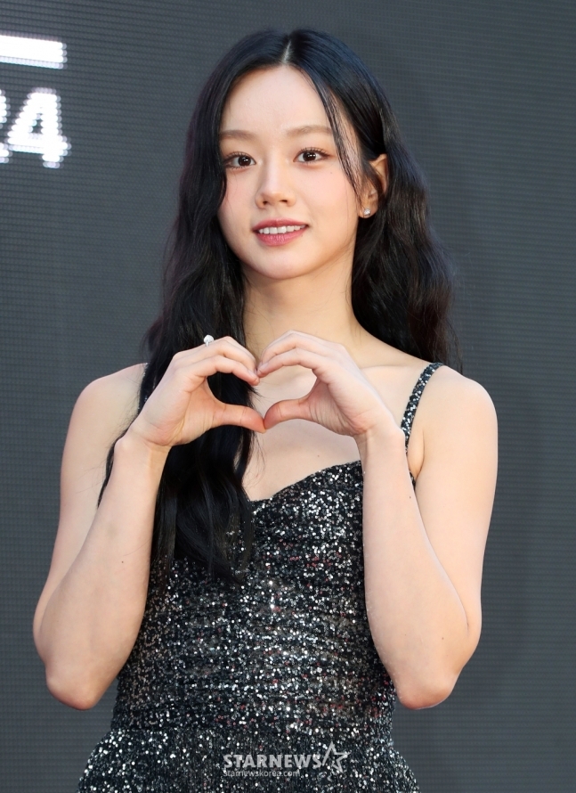 惠利出席公開活動