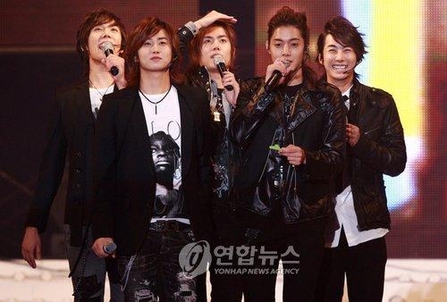 SS501爆出道20週年將以5人完整體回歸