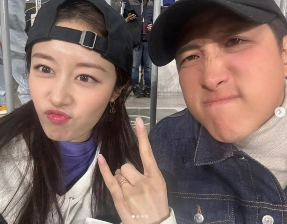 芝妍與黃載均正在辦理離婚手續