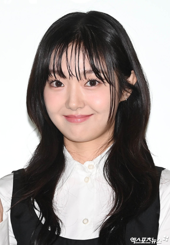 金慧峻飾演姜尚雄的交往多年的戀人「金敏淑」