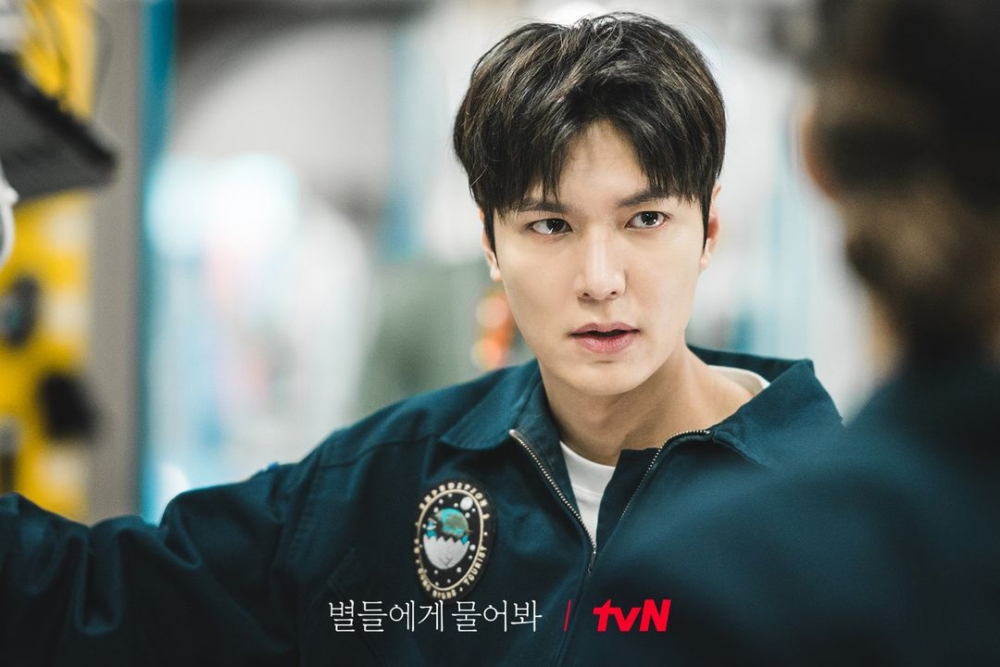 李敏鎬飾演產科醫生「孔龍」