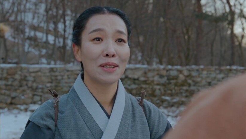 車清華將飾演男主尹甲的母親「英金」