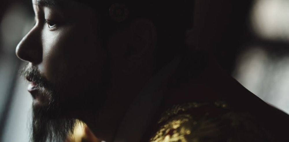 曹承佑飾演國王