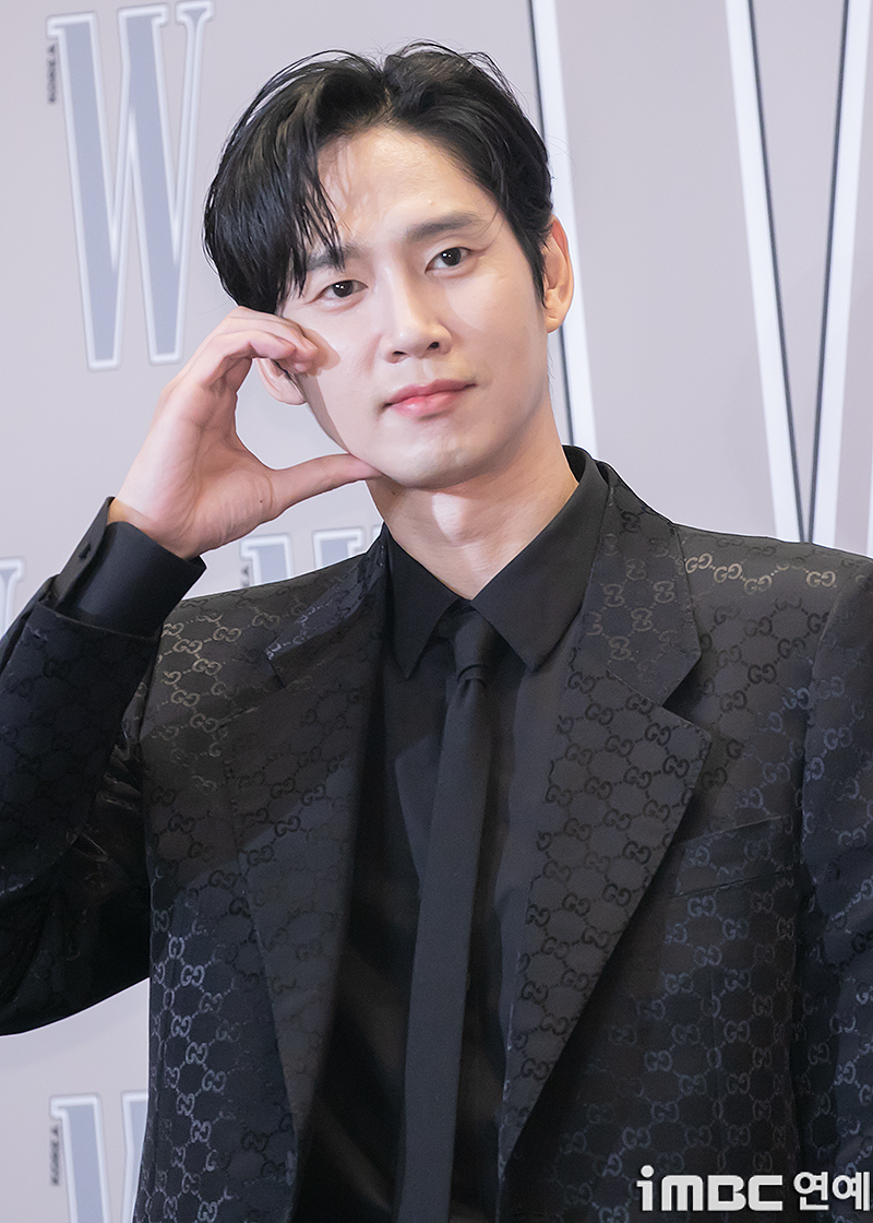 朴成焄飾演「燕山君」