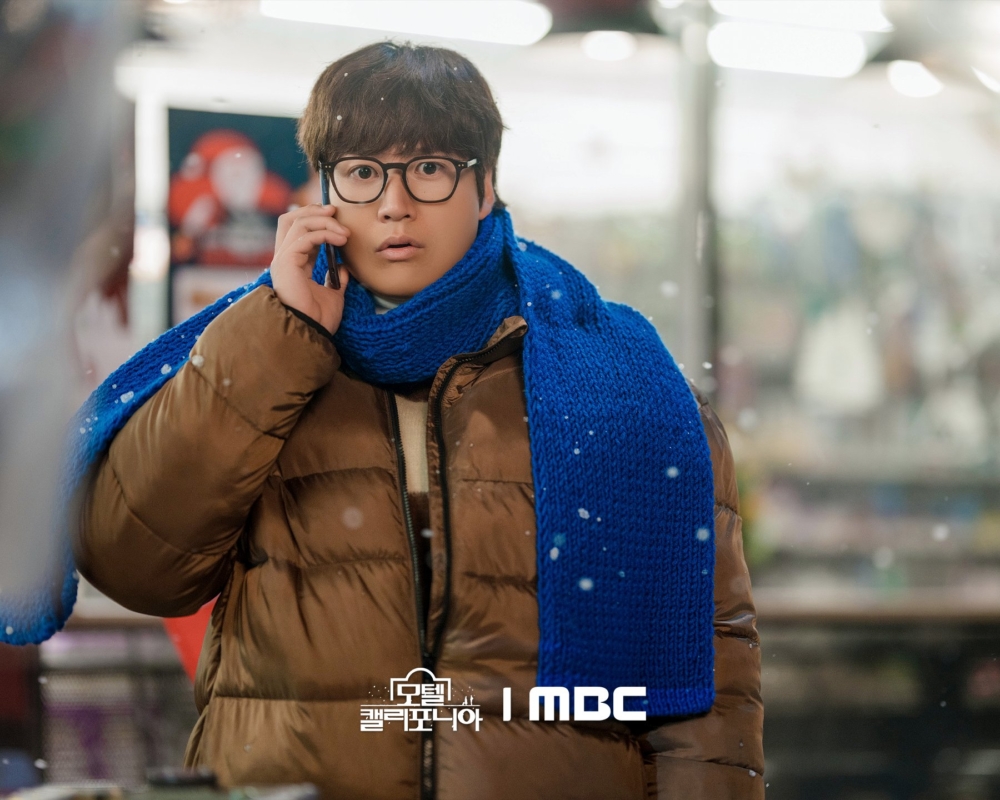 羅人友徹底顛覆以往的帥氣形象，變身深情胖子