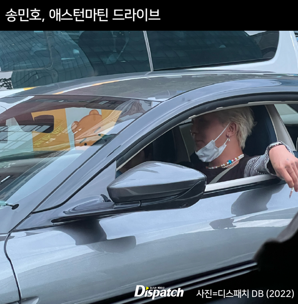 幾乎沒正常上過班，偶爾出現時僅簽到後便去抽菸，隨即消失