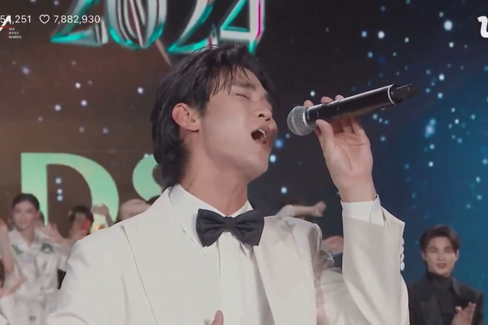 金秀賢被cue現場演唱