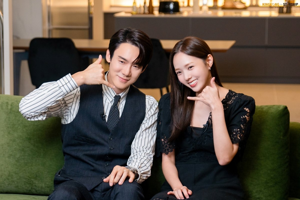 柳演錫和蔡秀彬(白司彥&洪熙珠)