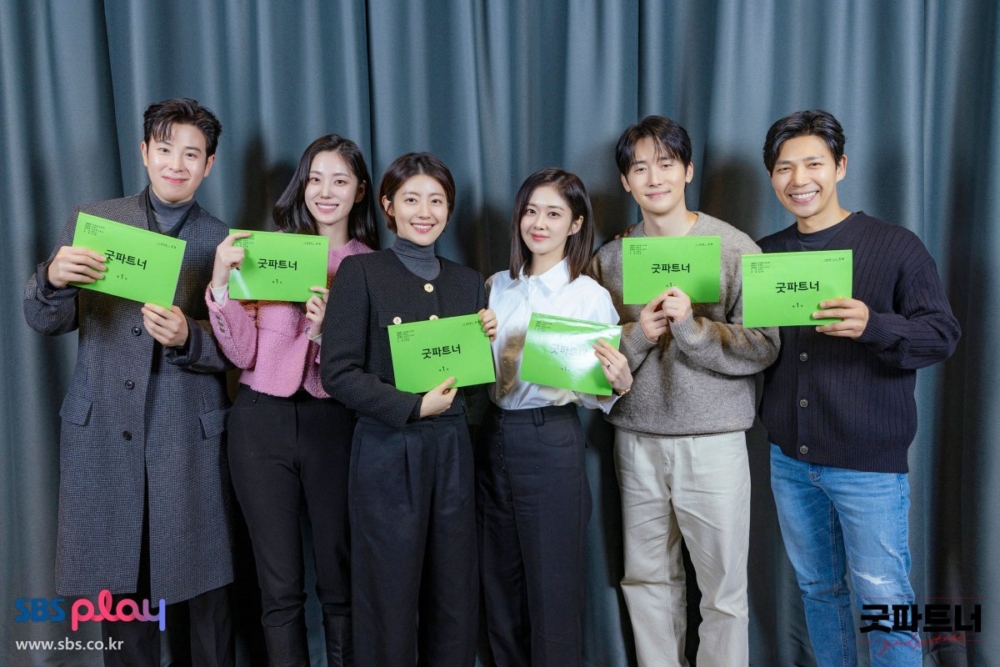 主演陣容：張娜拉、南志鉉、金准韓、表志勳(P.O)、池承炫、韓材利