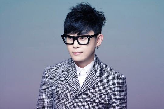 歌手李承煥演唱會取消後又宣布如期舉行